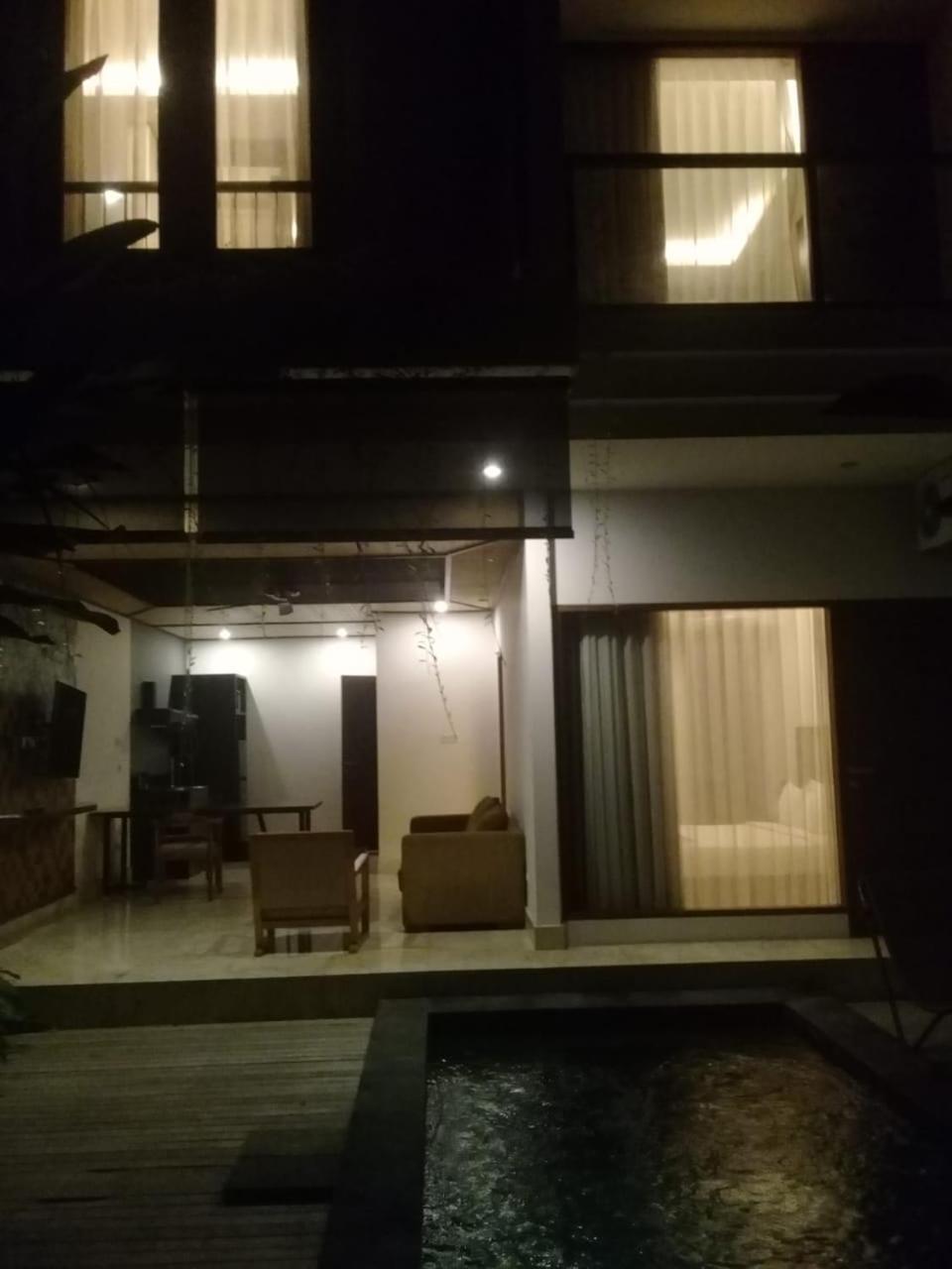 Villa Savvoya เซมินยัค ภายนอก รูปภาพ